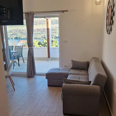Apartment By The Sea Grebastica, - 4254
