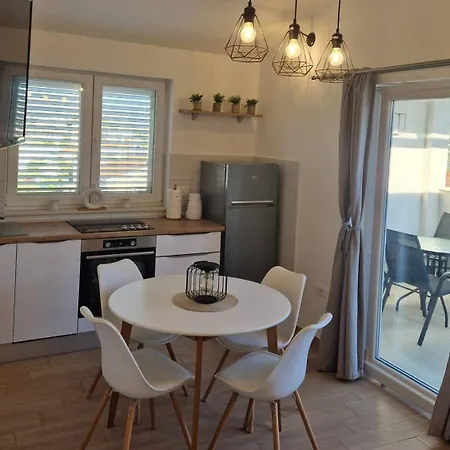 By The Sea Grebastica, - 4254 *